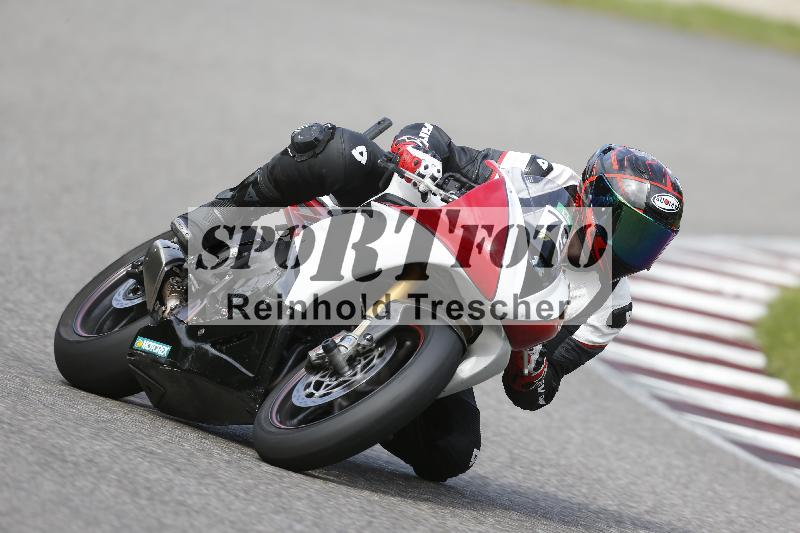 /53 16.09.2025 Track Day Domi Aegerter ADR/Gruppe gruen/79